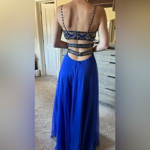 Stunning Sherri Hill Dress 💙